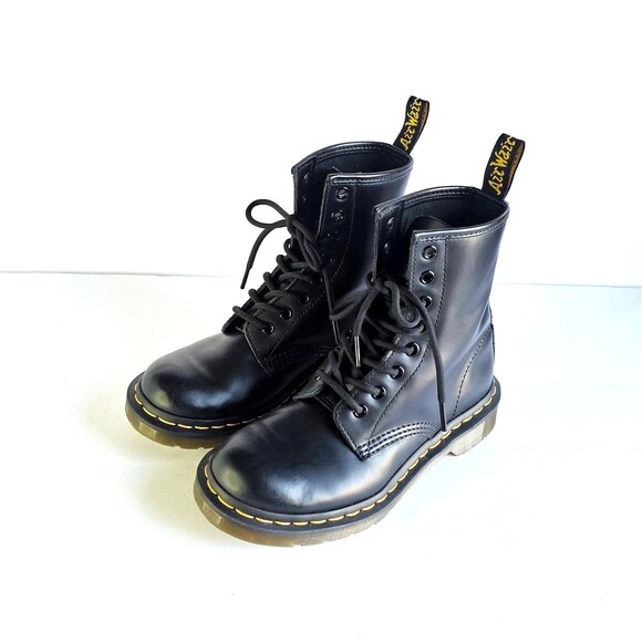 DR MARTENS 8-Eye Boots 1460 Women's Black Smooth Leather Lace Up Sz 6 37 - Picture 2 of 12
